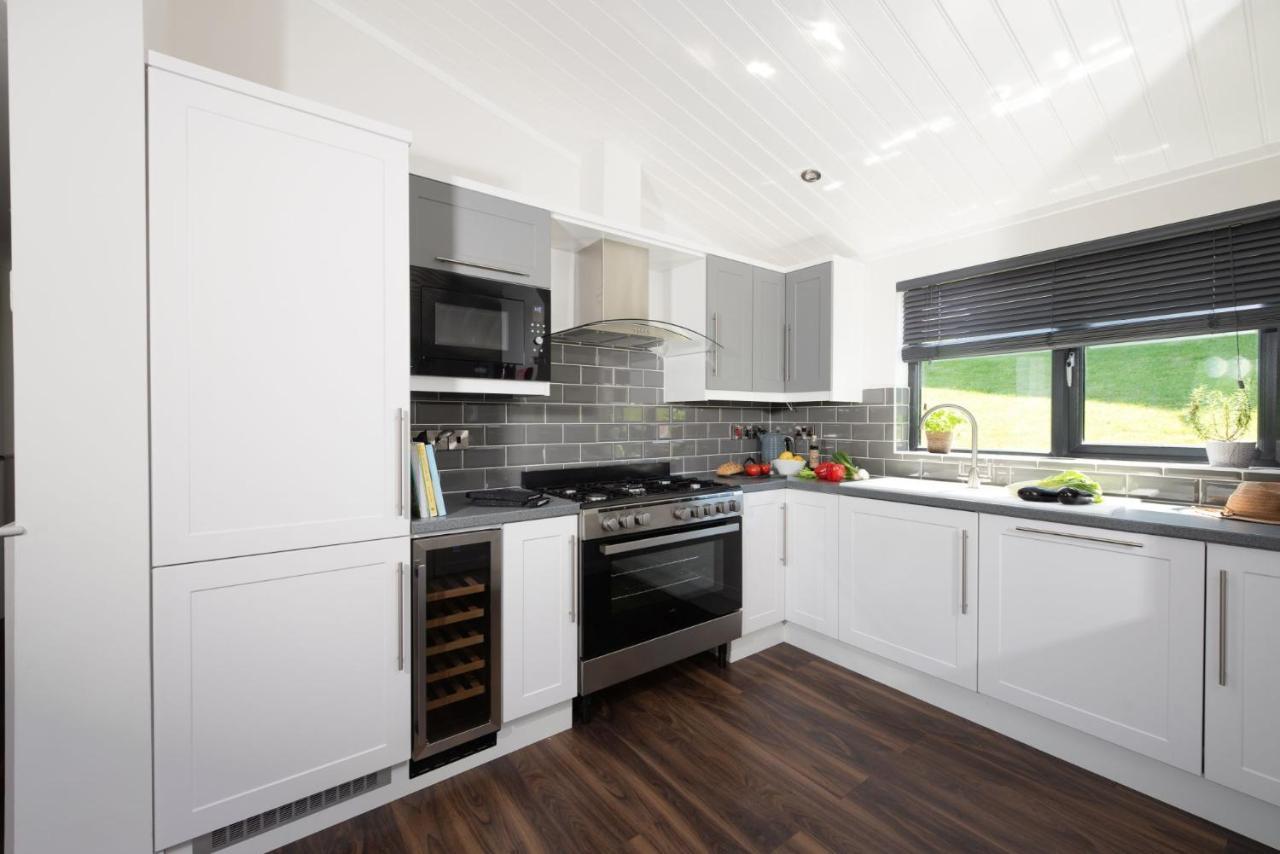 Lilac Lodge, 22 Roadford Lake Lodges Lifton Eksteriør bilde